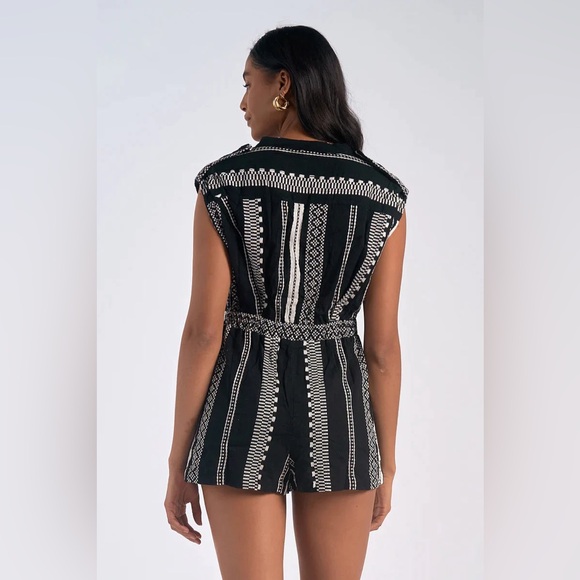 Elan The CJ Sleeveless Romper, Small, $89 - Picture 11 of 16